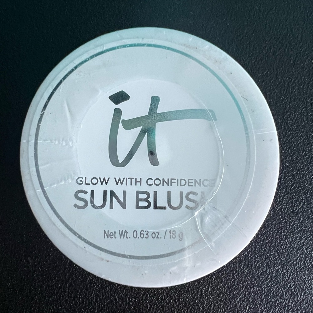 NEW✅IT Cosmetics Sun Blossom 20 Sealed and Authentic